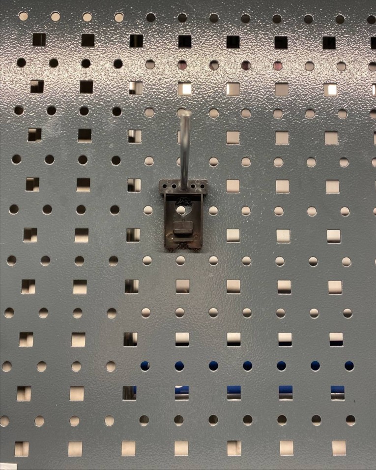 Крючок 120 мм купить в Челябинске Крючок 120 мм купить в Челябинске