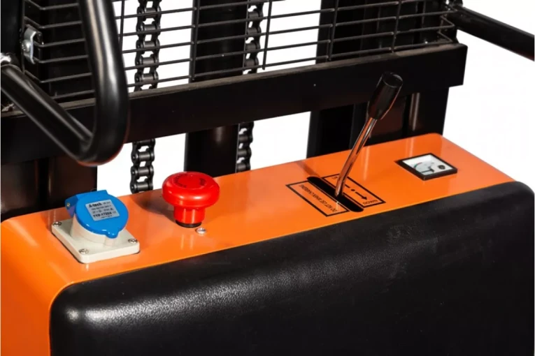 Штабелер электрический самоходный 1,2 т-3,5м Вилы: 1150 , Гелевая АКБ, CL1235J SIBLINE купить в Челябинске