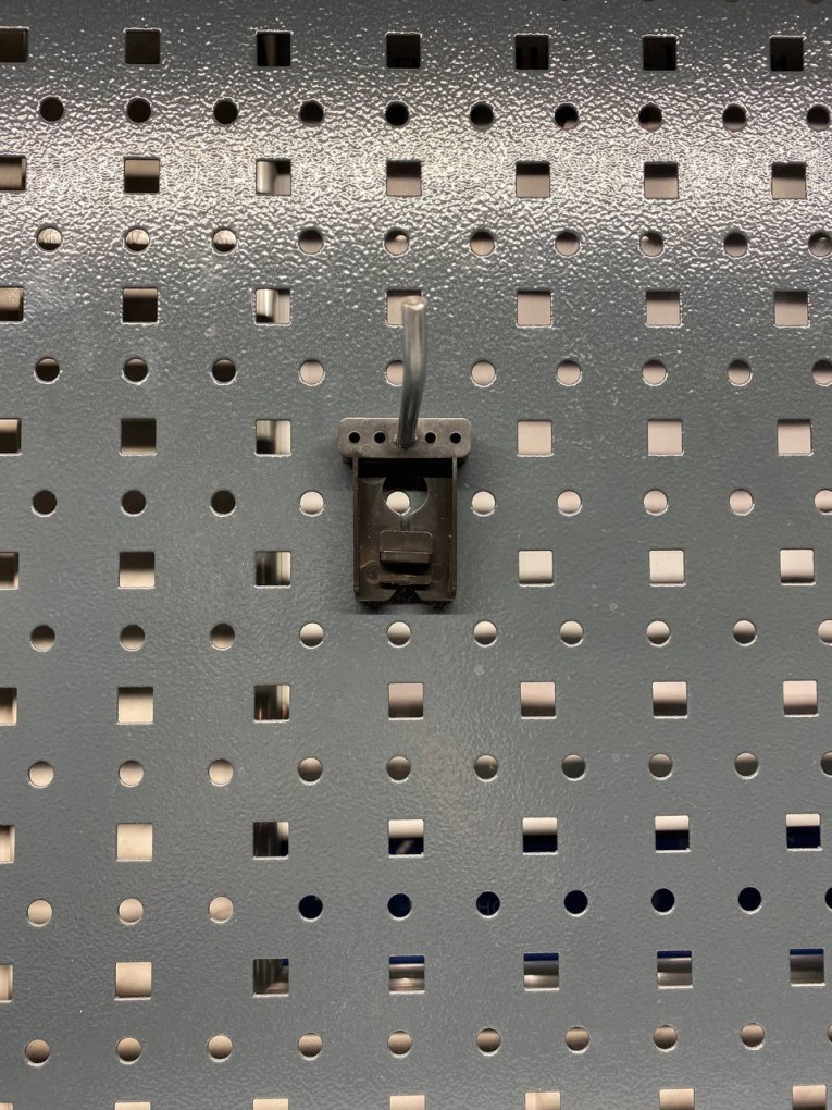 Крючок 75 мм купить в Челябинске Крючок 75 мм купить в Челябинске