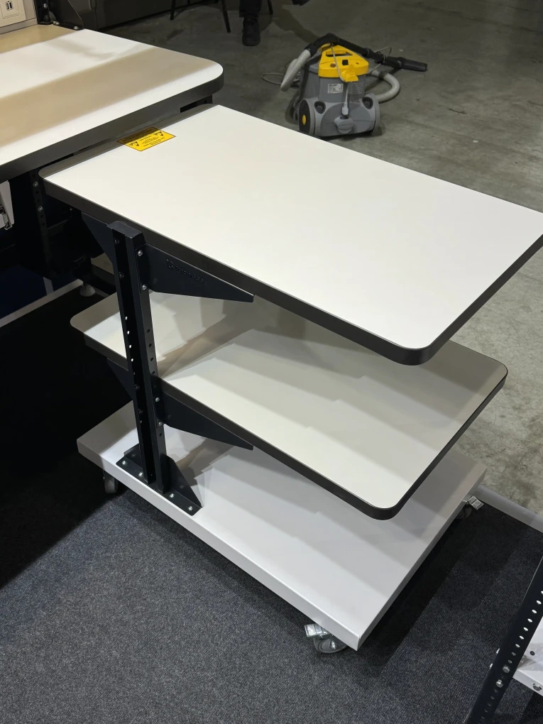 Подкатной антистатический стол SPC A купить в Челябинске Подкатной антистатический стол SPC A купить в Челябинске