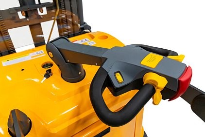 Штабелер электрический самоходный CDDK20 (2000 кг, 6,5 м, 24В / 300Ач, EPS) SMARTLIFT (SMART) купить в Челябинске