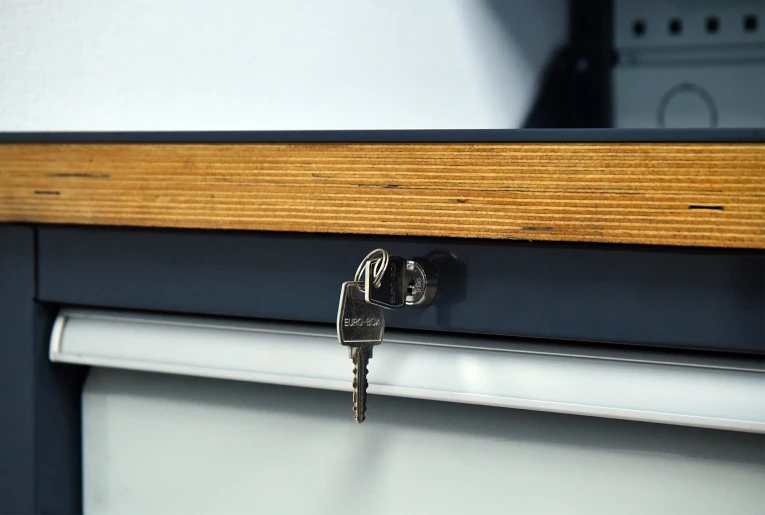 Верстак FBK 1551.16.3-2R купить в Челябинске